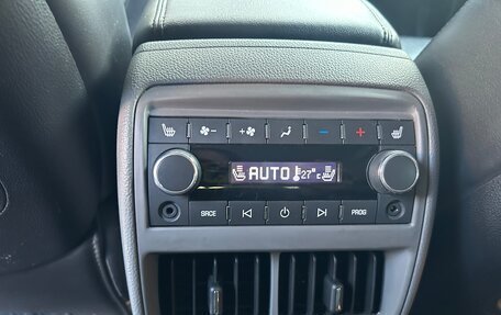 Cadillac SRX II рестайлинг, 2011 год, 1 200 000 рублей, 14 фотография