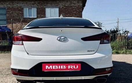 Hyundai Elantra VI рестайлинг, 2019 год, 1 850 000 рублей, 6 фотография