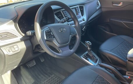 Hyundai Solaris II рестайлинг, 2020 год, 1 700 000 рублей, 8 фотография