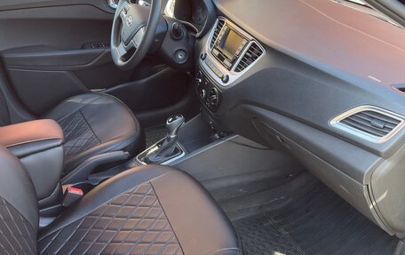 Hyundai Solaris II рестайлинг, 2020 год, 1 700 000 рублей, 7 фотография