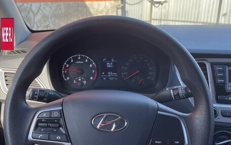 Hyundai Solaris II рестайлинг, 2020 год, 1 700 000 рублей, 10 фотография