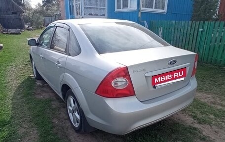Ford Focus II рестайлинг, 2009 год, 750 000 рублей, 2 фотография