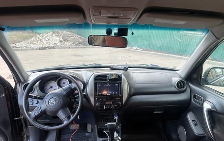 Toyota RAV4, 2003 год, 680 000 рублей, 8 фотография