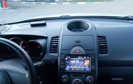 KIA Soul I рестайлинг, 2009 год, 1 000 000 рублей, 28 фотография