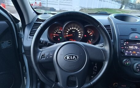 KIA Soul I рестайлинг, 2009 год, 1 000 000 рублей, 32 фотография