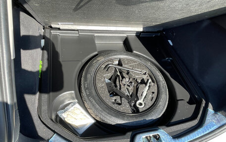 Volvo V60 Cross Country II, 2018 год, 2 350 000 рублей, 7 фотография