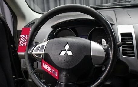 Mitsubishi Outlander III рестайлинг 3, 2010 год, 1 198 000 рублей, 17 фотография