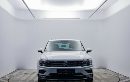 Volkswagen Tiguan II, 2017 год, 3 070 000 рублей, 2 фотография