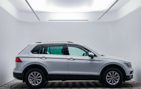 Volkswagen Tiguan II, 2017 год, 3 070 000 рублей, 4 фотография