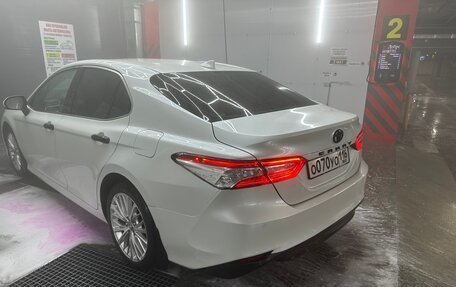 Toyota Camry, 2020 год, 3 077 000 рублей, 4 фотография