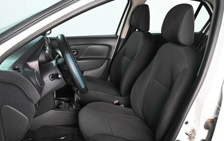 Renault Logan II, 2020 год, 649 000 рублей, 10 фотография