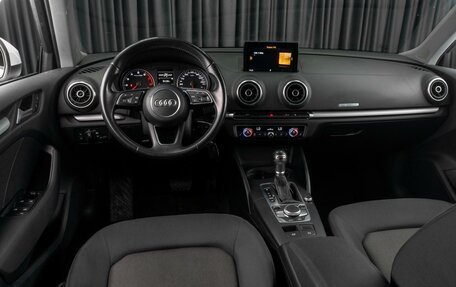Audi A3, 2016 год, 1 599 000 рублей, 9 фотография