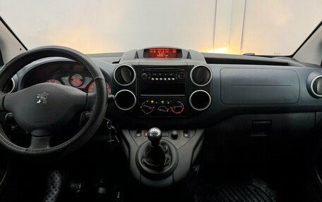 Peugeot Partner II рестайлинг 2, 2010 год, 815 000 рублей, 5 фотография