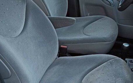 Citroen C3 II, 2004 год, 13 фотография