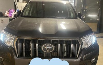Toyota Land Cruiser Prado 150 рестайлинг 2, 2021 год, 6 500 000 рублей, 1 фотография