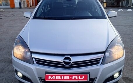 Opel Astra H, 2007 год, 379 000 рублей, 1 фотография