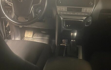 Toyota Land Cruiser Prado 150 рестайлинг 2, 2021 год, 6 500 000 рублей, 4 фотография