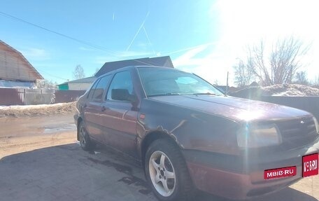 Volkswagen Vento, 1992 год, 150 000 рублей, 1 фотография