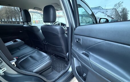 Mitsubishi Outlander III рестайлинг 3, 2019 год, 3 100 000 рублей, 7 фотография