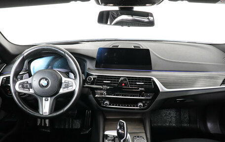 BMW 5 серия, 2019 год, 5 499 000 рублей, 11 фотография