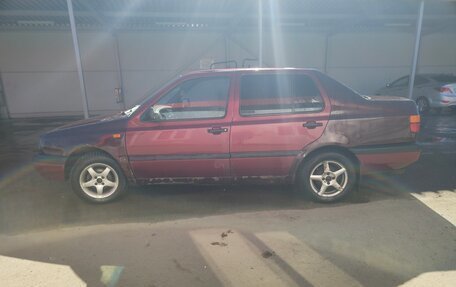 Volkswagen Vento, 1992 год, 150 000 рублей, 18 фотография