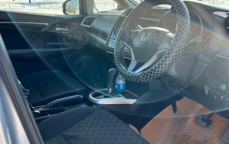 Honda Fit III, 2015 год, 820 000 рублей, 10 фотография