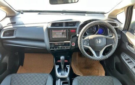 Honda Fit III, 2015 год, 820 000 рублей, 9 фотография