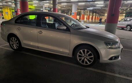 Volkswagen Jetta VI, 2013 год, 1 300 000 рублей, 16 фотография