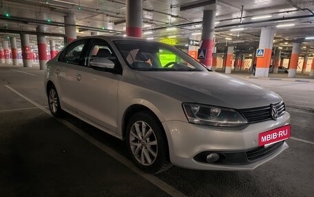Volkswagen Jetta VI, 2013 год, 1 300 000 рублей, 14 фотография