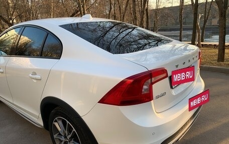 Volvo S60 Cross Country, 2016 год, 2 051 000 рублей, 10 фотография