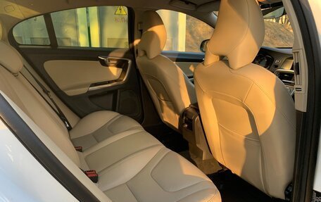 Volvo S60 Cross Country, 2016 год, 2 051 000 рублей, 30 фотография