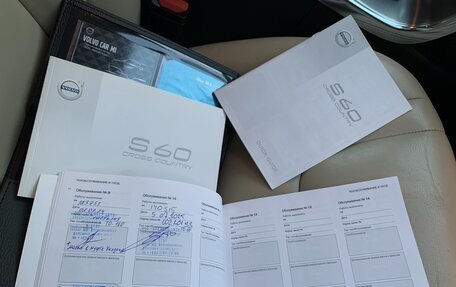 Volvo S60 Cross Country, 2016 год, 2 051 000 рублей, 38 фотография