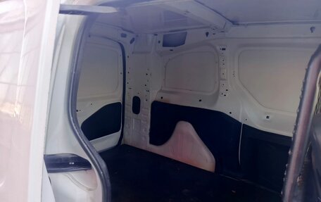 Peugeot Partner II рестайлинг 2, 2013 год, 585 000 рублей, 16 фотография