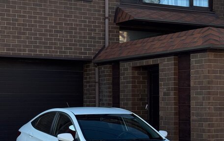 Hyundai Solaris II рестайлинг, 2015 год, 985 000 рублей, 1 фотография