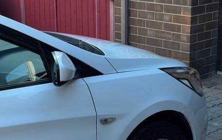 Hyundai Solaris II рестайлинг, 2015 год, 985 000 рублей, 11 фотография