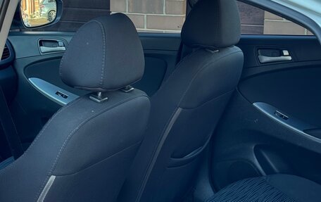 Hyundai Solaris II рестайлинг, 2015 год, 985 000 рублей, 19 фотография