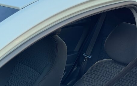 Hyundai Solaris II рестайлинг, 2015 год, 985 000 рублей, 18 фотография