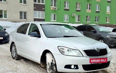 Skoda Octavia, 2011 год, 695 000 рублей, 2 фотография