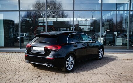 Mercedes-Benz A-Класс, 2018 год, 2 400 000 рублей, 2 фотография