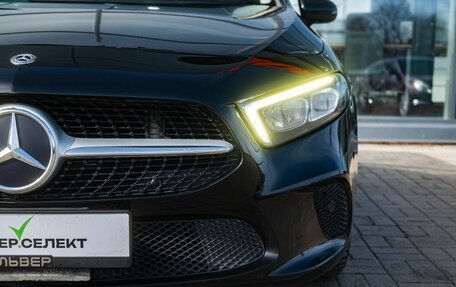 Mercedes-Benz A-Класс, 2018 год, 2 400 000 рублей, 10 фотография