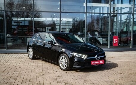 Mercedes-Benz A-Класс, 2018 год, 2 400 000 рублей, 5 фотография