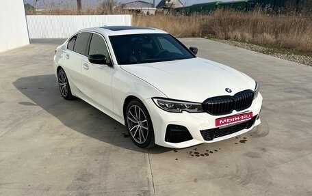 BMW 3 серия, 2019 год, 3 450 000 рублей, 1 фотография