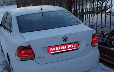 Volkswagen Polo VI (EU Market), 2014 год, 865 000 рублей, 2 фотография