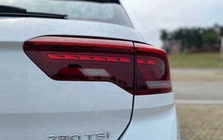 Volkswagen T-Roc I, 2021 год, 1 680 007 рублей, 13 фотография