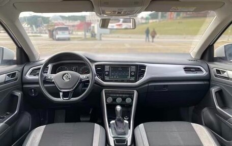 Volkswagen T-Roc I, 2021 год, 1 680 007 рублей, 10 фотография