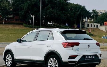 Volkswagen T-Roc I, 2021 год, 1 680 007 рублей, 4 фотография