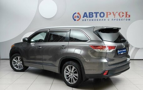 Toyota Highlander III, 2014 год, 3 150 000 рублей, 2 фотография