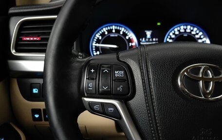 Toyota Highlander III, 2014 год, 3 150 000 рублей, 18 фотография