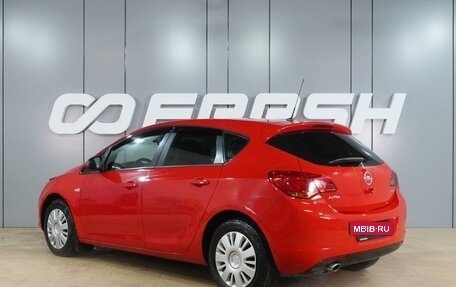 Opel Astra J, 2010 год, 699 000 рублей, 2 фотография