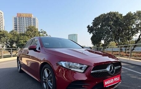 Mercedes-Benz A-Класс, 2021 год, 1 800 000 рублей, 3 фотография